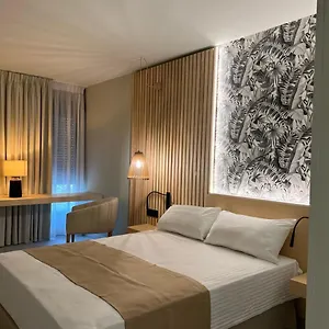 Noy Hotell